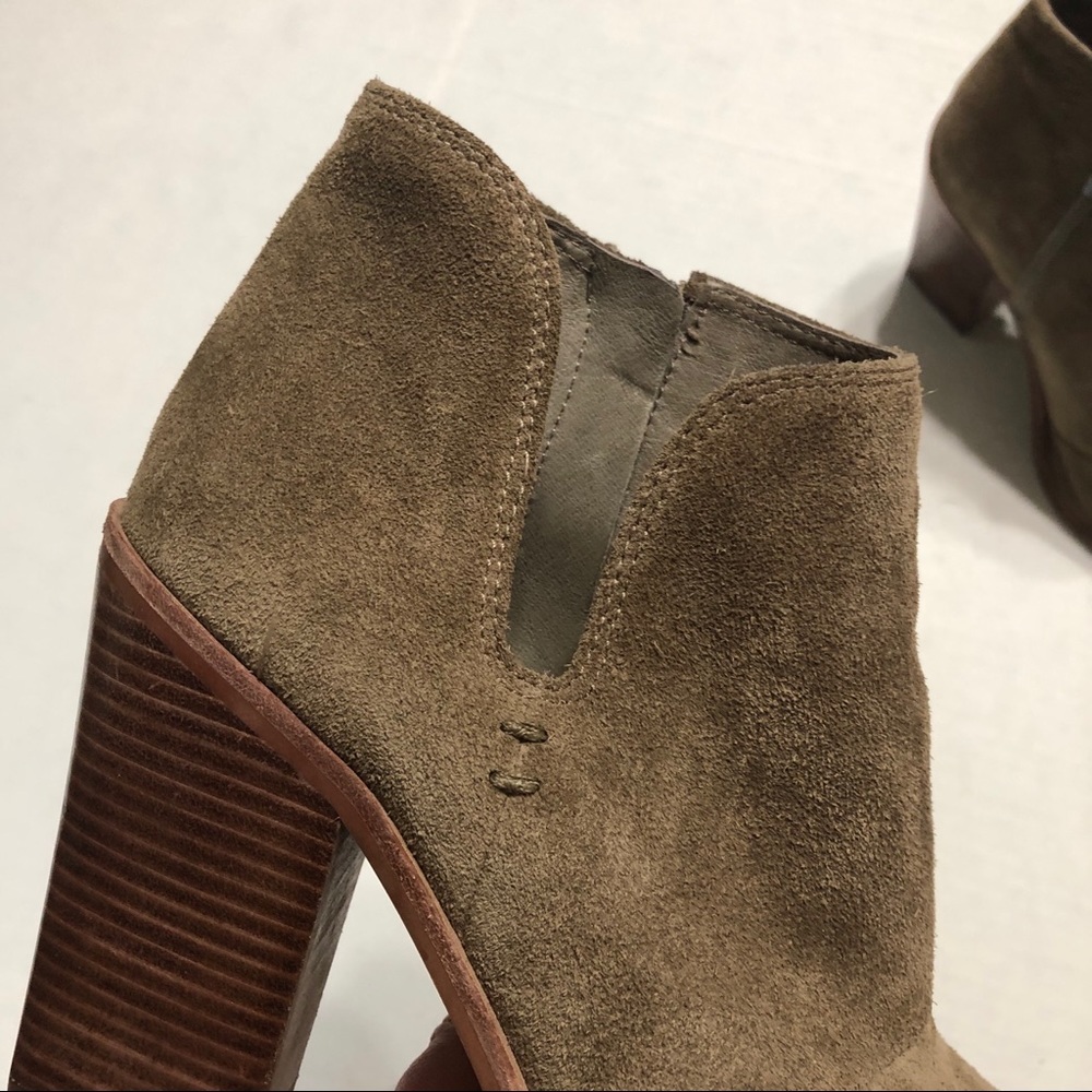 Vince Camuto Katleen Booties - Picture 3 of 13